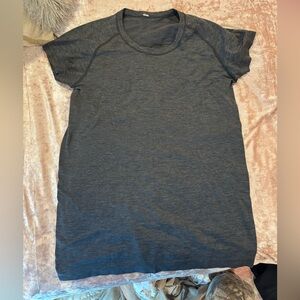 Lululemon swiftly tech Gray Short Sleeve Top